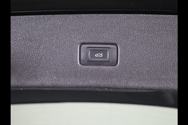 Audi Q8 55 TFSI e quattro Pro Line S 380pk | Panoramadak | Adaptieve cruise controle | Lederen bekleding | Geheugen bestuurderstoel