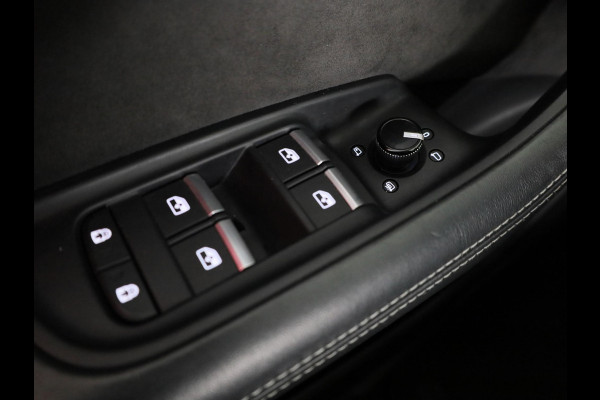 Audi Q8 55 TFSI e quattro Pro Line S 380pk | Panoramadak | Adaptieve cruise controle | Lederen bekleding | Geheugen bestuurderstoel