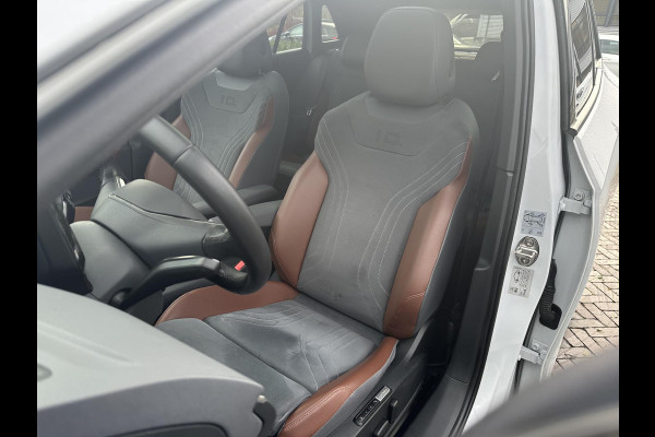 Volkswagen ID.4 Max 77 kWh Panoramadak ACC ErgoActive Trekhaak 21''LM