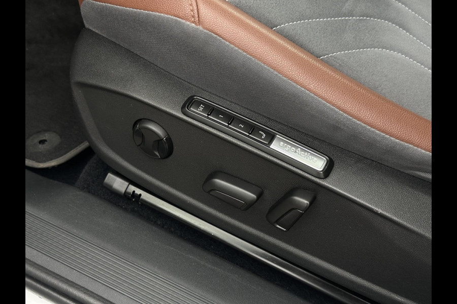 Volkswagen ID.4 Max 77 kWh Panoramadak ACC ErgoActive Trekhaak 21''LM