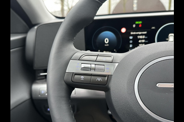 Hyundai Kona 1.6 GDI HEV Premium Sky NIEUWE AUTO MET REGISTRATIE | VOLLE AUTO! | PANO | STOEL VERWARMING + VENTILATIE| STUUR VERWARMING| ACHTERBANK VERWARMD