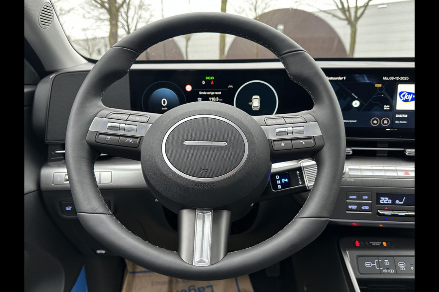 Hyundai Kona 1.6 GDI HEV Premium Sky NIEUWE AUTO MET REGISTRATIE | VOLLE AUTO! | PANO | STOEL VERWARMING + VENTILATIE| STUUR VERWARMING| ACHTERBANK VERWARMD
