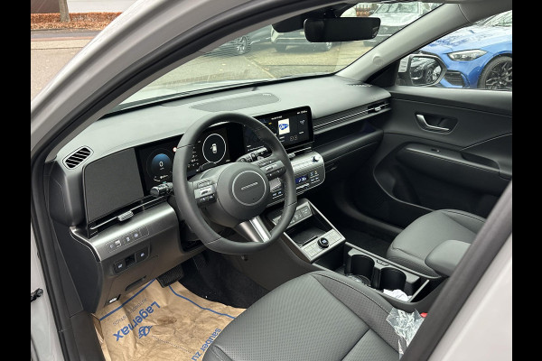 Hyundai Kona 1.6 GDI HEV Premium Sky NIEUWE AUTO MET REGISTRATIE | VOLLE AUTO! | PANO | STOEL VERWARMING + VENTILATIE| STUUR VERWARMING| ACHTERBANK VERWARMD