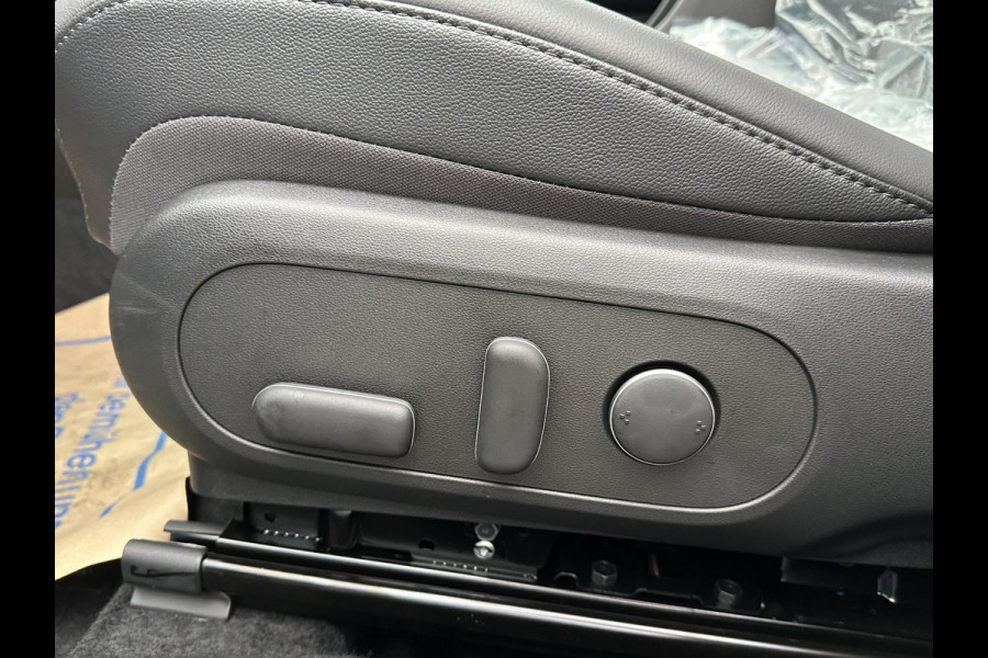 Hyundai Kona 1.6 GDI HEV Premium Sky NIEUWE AUTO MET REGISTRATIE | VOLLE AUTO! | PANO | STOEL VERWARMING + VENTILATIE| STUUR VERWARMING| ACHTERBANK VERWARMD