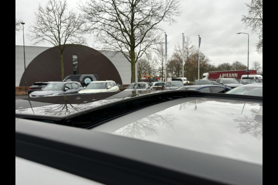 Hyundai Kona 1.6 GDI HEV Premium Sky NIEUWE AUTO MET REGISTRATIE | VOLLE AUTO! | PANO | STOEL VERWARMING + VENTILATIE| STUUR VERWARMING| ACHTERBANK VERWARMD