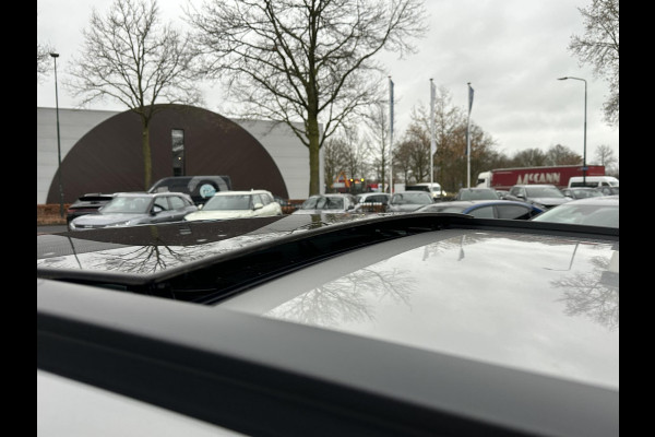 Hyundai Kona 1.6 GDI HEV Premium Sky NIEUWE AUTO MET REGISTRATIE | VOLLE AUTO! | PANO | STOEL VERWARMING + VENTILATIE| STUUR VERWARMING| ACHTERBANK VERWARMD