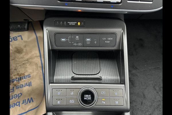 Hyundai Kona 1.6 GDI HEV Premium Sky NIEUWE AUTO MET REGISTRATIE | VOLLE AUTO! | PANO | STOEL VERWARMING + VENTILATIE| STUUR VERWARMING| ACHTERBANK VERWARMD