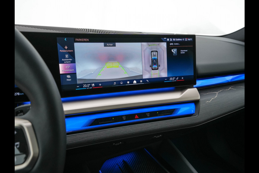 BMW i5 eDrive 40 M-Sport 84 kWh [ 3-Fase ] { SOH-96% } (INCL-BTW) *PANO | HEAD-UP | TWO-TONE-LUXURY-LEATHER | FULL-LED | BLIND-SPOT | HARMAN-KARDON-SURROUND | COMFORTSEATS |  WIDESCREEN-DIGICOCKPIT | AMBIENT-LIGHT | KEYLESS | TOPVIEW | DAB | ...