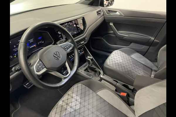 Volkswagen Polo 1.0 TSI R-Line DSG Navigatie Apple Carplay/Android Auto Camera Parkeersensoren Adaptive Cruise Control Matrix-LED-koplamp Lichtmetalen velgen Climate Control Getinte ramen