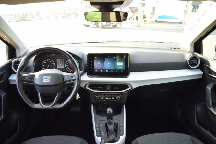 Seat Arona 1.0 TSI Style Business 110 PK AUTOMAAT | NAVI | CARPLAY | CLIMA