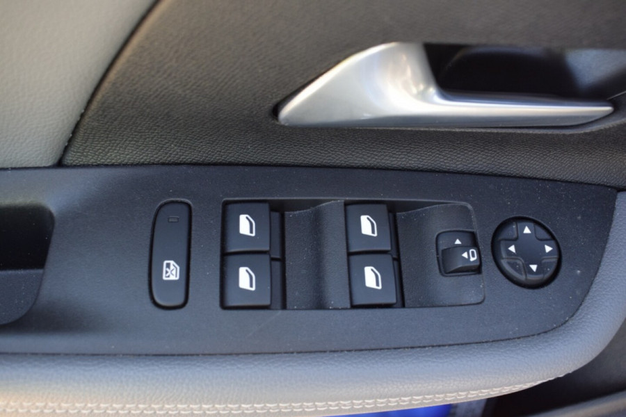 Opel Mokka-e Elegance 50-kWh 11kw bl. 3 FASE | NAVI | CAMERA | STUUR- STOELVERWARMING