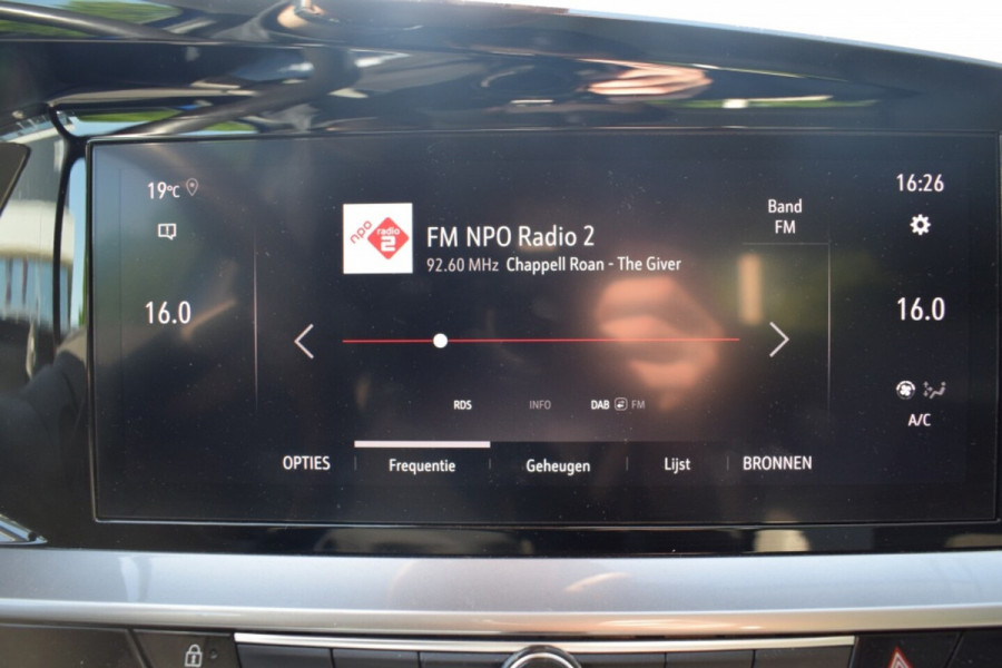 Opel Mokka-e Elegance 50-kWh 11kw bl. 3 FASE | NAVI | CAMERA | STUUR- STOELVERWARMING