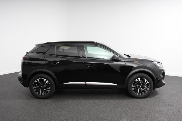 Peugeot e-2008 EV Allure Pack 50 kWh Navigatie Climate control 3D Digitale cockpit Camera Lichtmetalen Velgen