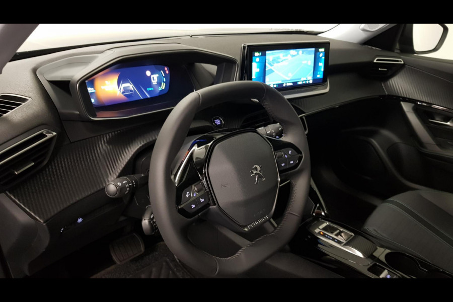 Peugeot e-2008 EV Allure Pack 50 kWh Navigatie Climate control 3D Digitale cockpit Camera Lichtmetalen Velgen