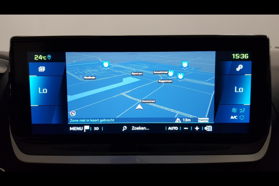 Peugeot e-2008 EV Allure Pack 50 kWh Navigatie Climate control 3D Digitale cockpit Camera Lichtmetalen Velgen