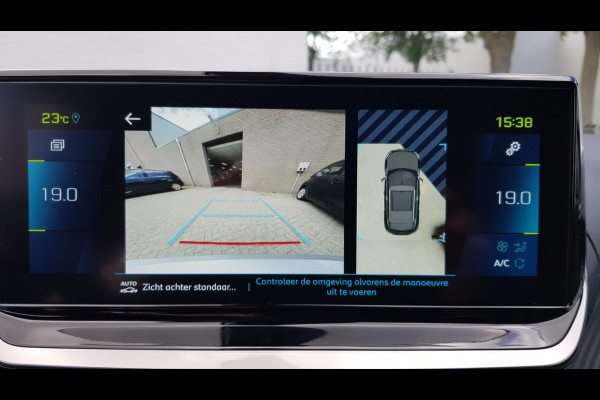 Peugeot e-2008 EV Allure Pack 50 kWh Navigatie Climate control 3D Digitale cockpit Camera Lichtmetalen Velgen