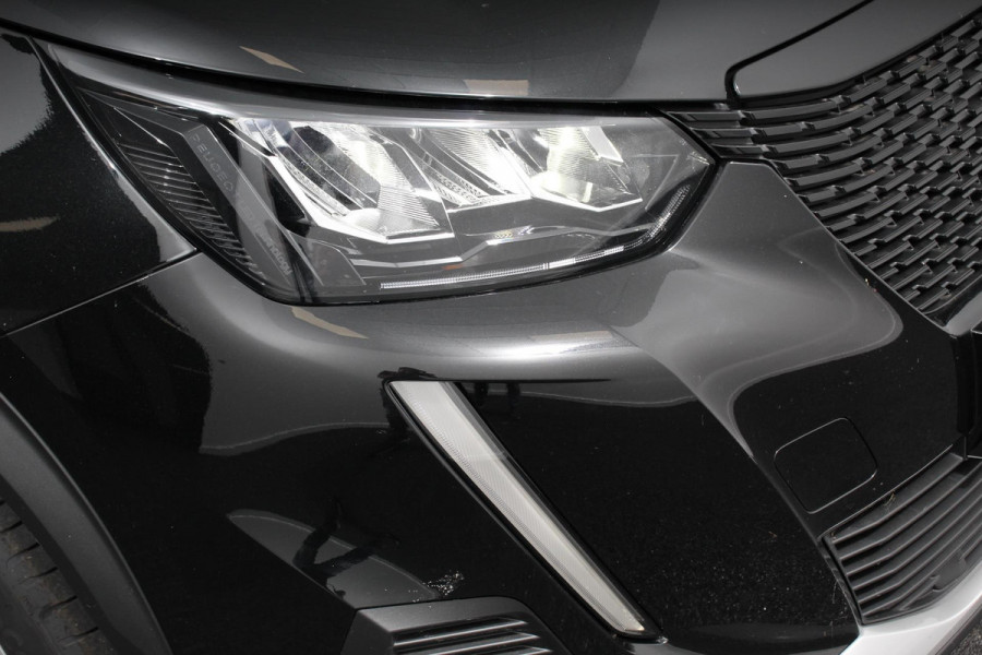 Peugeot e-2008 EV Allure Pack 50 kWh Navigatie Climate control 3D Digitale cockpit Camera Lichtmetalen Velgen