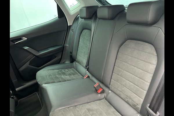 Seat Ibiza 1.0 TSI FR Business Intense Pano/dak Beats/Audio Achteruitrijcamera Trekhaak Origineel NL