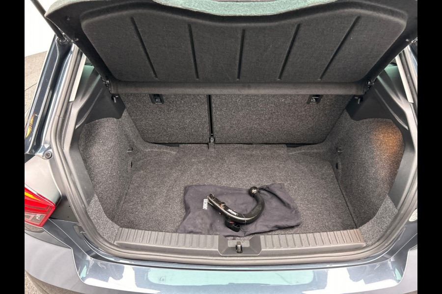 Seat Ibiza 1.0 TSI FR Business Intense Pano/dak Beats/Audio Achteruitrijcamera Trekhaak Origineel NL