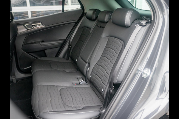 Kia Sportage 1.6 T-GDi Plug-in Hybrid AWD DynamicPlusLine Editi l Stoel stuurwielverwarming l Apple Car play l trekhaak l El. verstelbare stoel