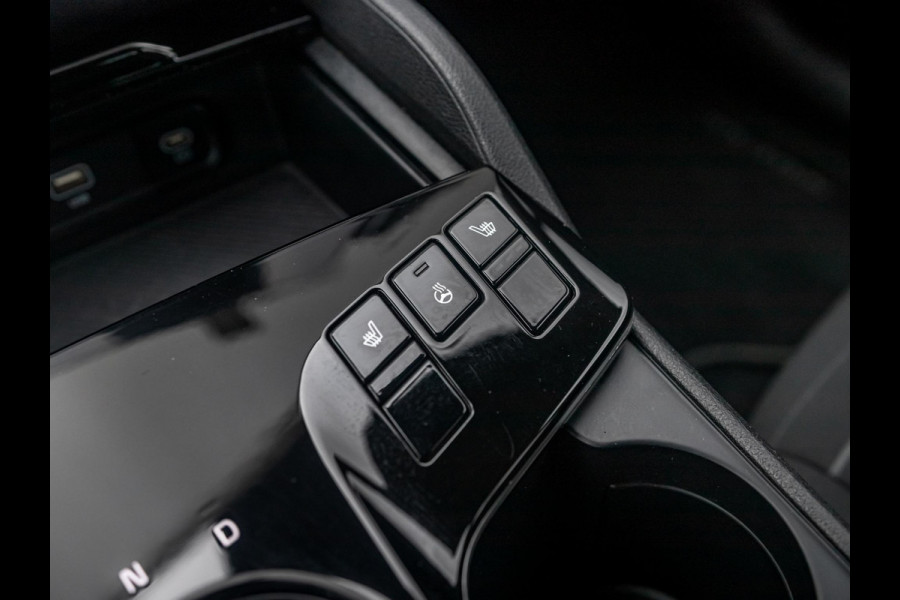 Kia Sportage 1.6 T-GDi Plug-in Hybrid AWD DynamicPlusLine Editi l Stoel stuurwielverwarming l Apple Car play l trekhaak l El. verstelbare stoel