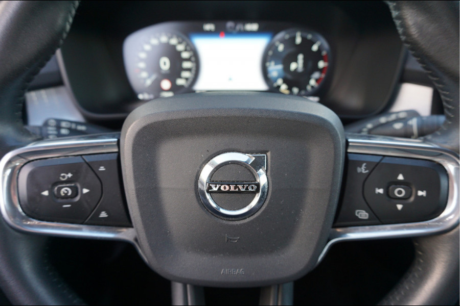 Volvo XC40 2.0 D3 Momentum Automaat Leder Parking-climate