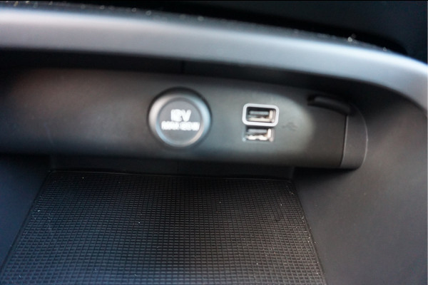 Volvo XC40 2.0 D3 Momentum Automaat Leder Parking-climate