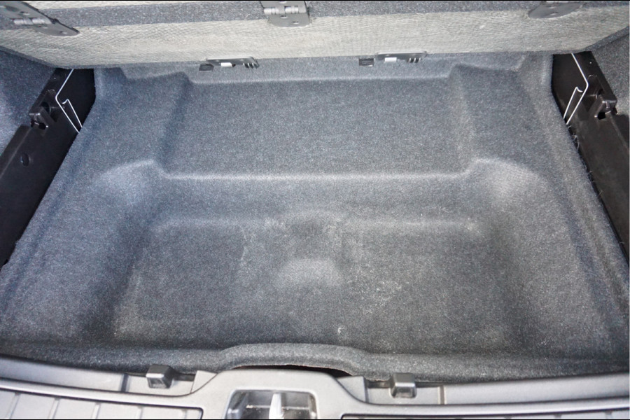 Volvo XC40 2.0 D3 Momentum Automaat Leder Parking-climate