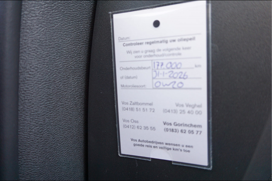 Volvo XC40 2.0 D3 Momentum Automaat Leder Parking-climate