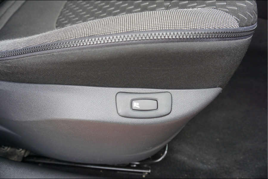 Renault Captur 1.3 TCe Intens Trekhaak Stoelverw. 150Pk