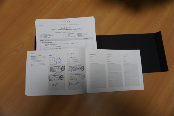 Volvo XC90 2.0 T8 Recharge AWD Ultimate Dark Luchtvering Trekhaak Incl. afleverbeurt en 12 Bovag garantie