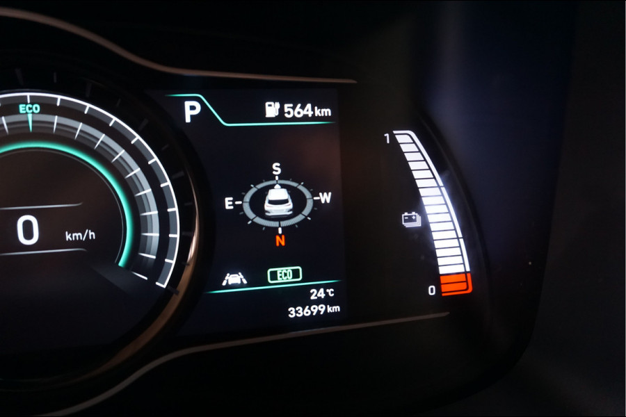 Hyundai Kona EV Style 64 kWh Navigatie, Camera, Stoel en Stuur verwarming.
