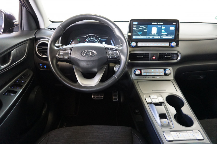Hyundai Kona EV Style 64 kWh Navigatie, Camera, Stoel en Stuur verwarming.