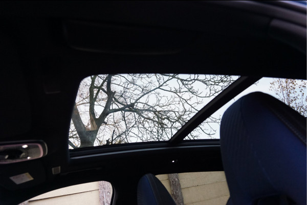 Lynk & Co 01 1.5 Pilot Assist and Adaptive Cruise Control 261Pk Incl. afleverbeurt en 12 Bovag garantie