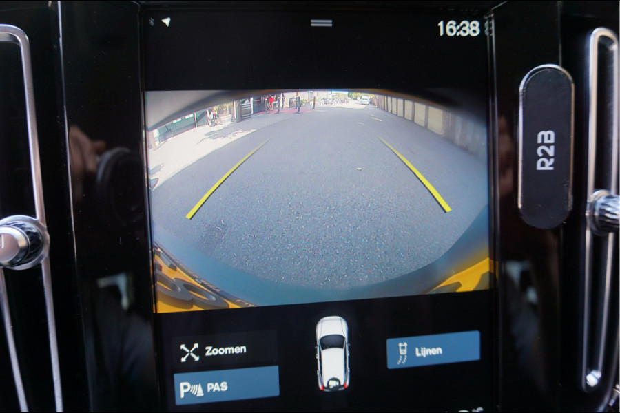 Volvo XC40 1.5 T4 Inscription Leder  Pilot-Assist Navi Camera