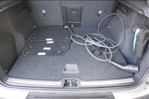 Volvo XC40 1.5 T4 Inscription Leder  Pilot-Assist Navi Camera