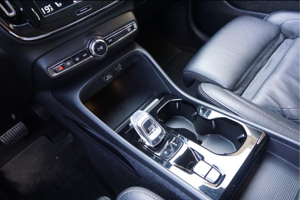 Volvo XC40 1.5 T4 Inscription Leder  Pilot-Assist Navi Camera