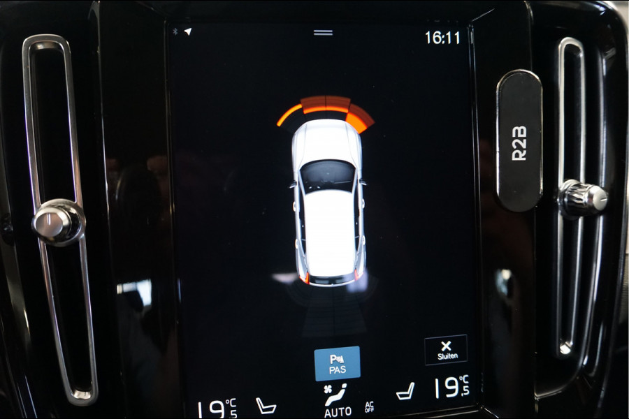 Volvo XC40 1.5 T4 Inscription Leder  Pilot-Assist Navi Camera