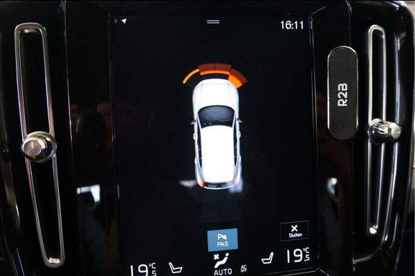 Volvo XC40 1.5 T4 Inscription Leder  Pilot-Assist Navi Camera