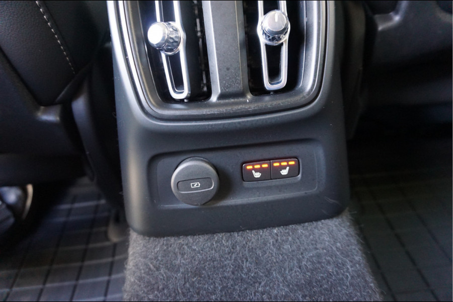 Volvo XC40 1.5 T4 Inscription Leder  Pilot-Assist Navi Camera