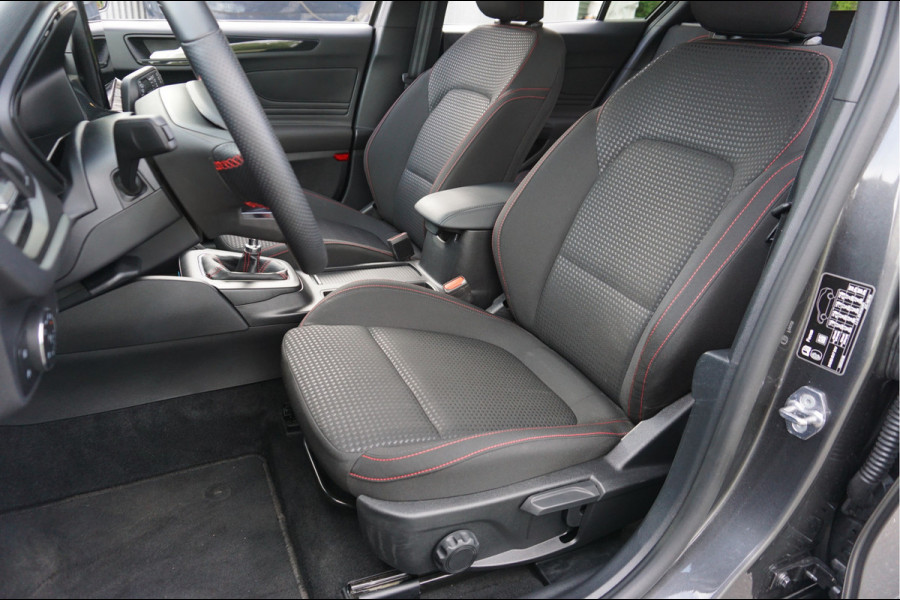 Ford Focus 1.0 EcoBoost Hybrid ST Line Navi Incl. afleverbeurt en 12 Bovag garantie