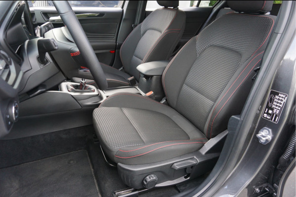 Ford Focus 1.0 EcoBoost Hybrid ST Line Navi Incl. afleverbeurt en 12 Bovag garantie