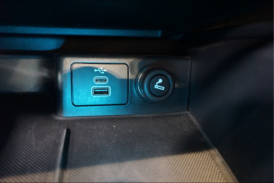 Ford Focus 1.0 EcoBoost Hybrid ST Line Navi Incl. afleverbeurt en 12 Bovag garantie