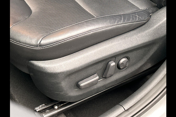 Kia Niro 1.6 GDi Hybrid DynamicLine Trekhaak Parkeersensoren Climate control Camera