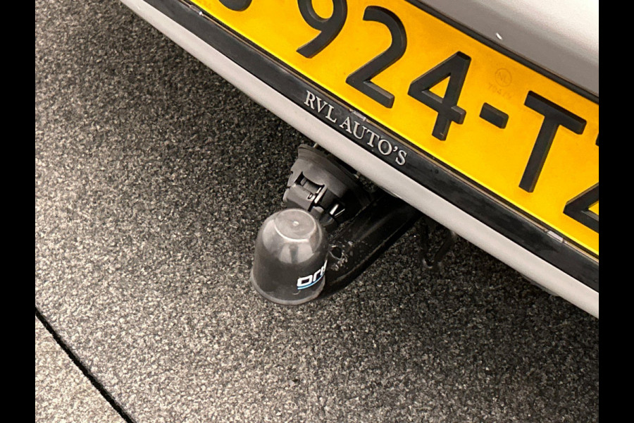 Kia Niro 1.6 GDi Hybrid DynamicLine Trekhaak Parkeersensoren Climate control Camera