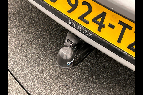 Kia Niro 1.6 GDi Hybrid DynamicLine Trekhaak Parkeersensoren Climate control Camera