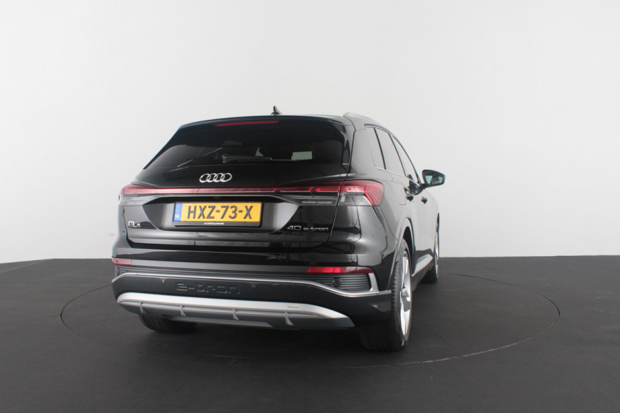 Audi Q4 e-tron 40 82 kWh S line > Camera/ Adaptief Cruise control/Stoelverwarming...