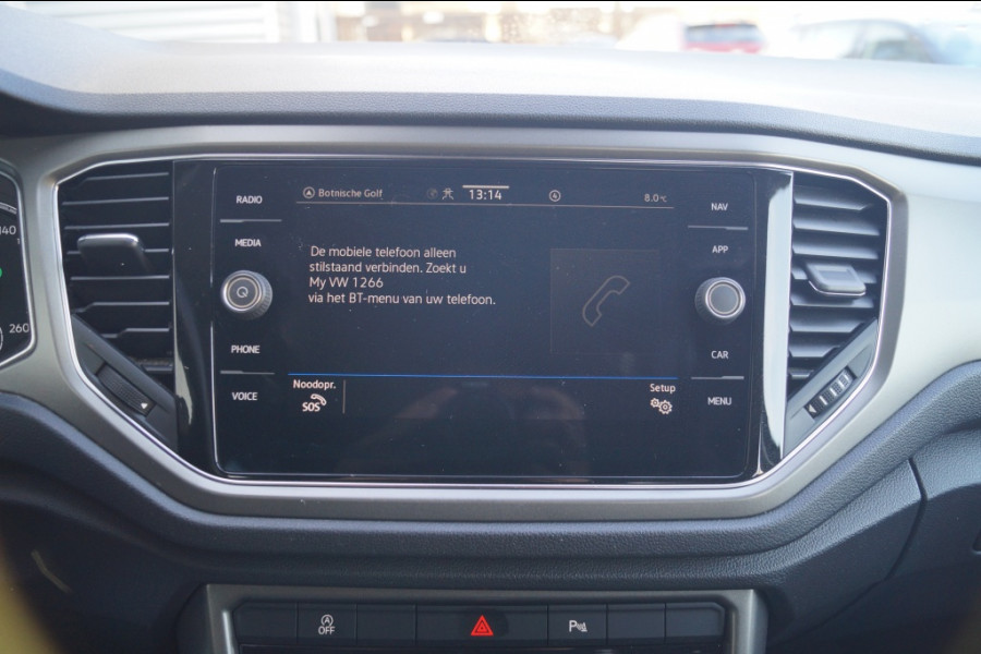 Volkswagen T-Roc 1.5 TSI 150pk DSG Style -NAVI-ECC-PDC-