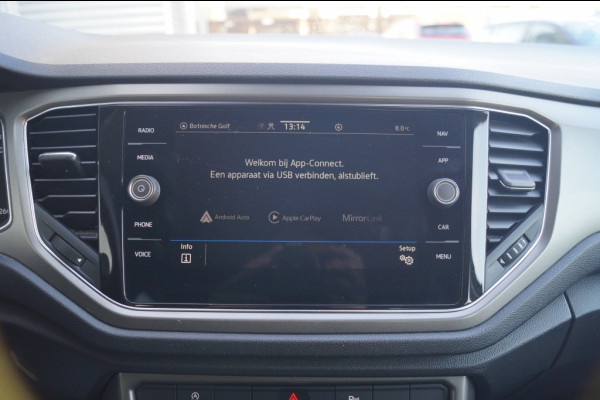 Volkswagen T-Roc 1.5 TSI 150pk DSG Style -NAVI-ECC-PDC-