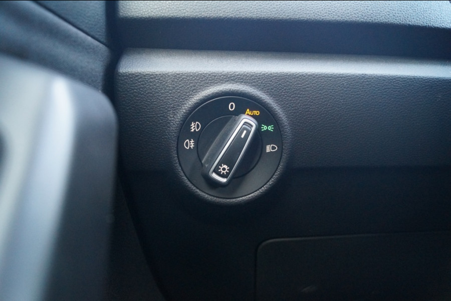 Volkswagen T-Roc 1.5 TSI 150pk DSG Style -NAVI-ECC-PDC-